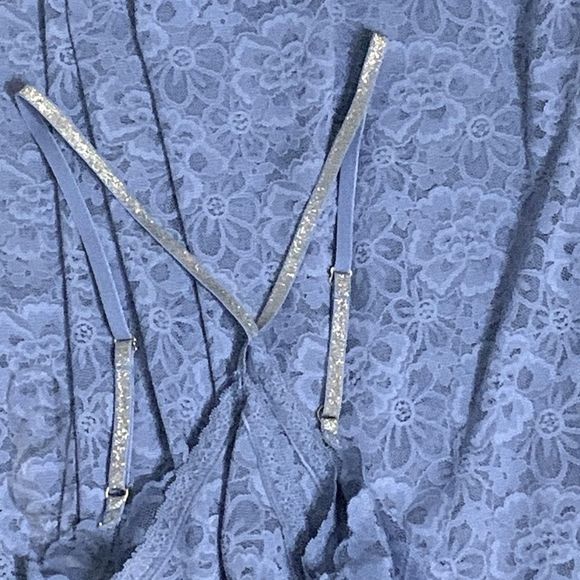 🎉HOSTPICK🎉✨Stunning✨ Victoria’s Secret Lacy Floral Negligee - Picture 3 of 5